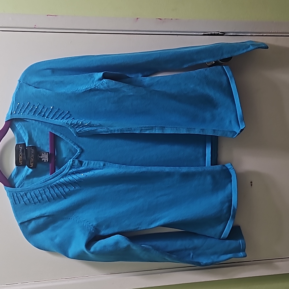 Metro style sweater set